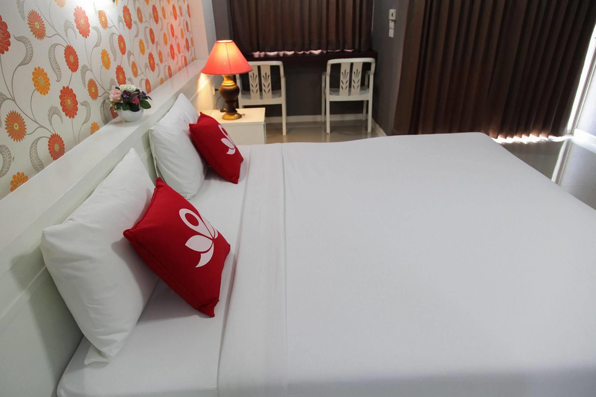 Zen Bangchak Hotel 2*